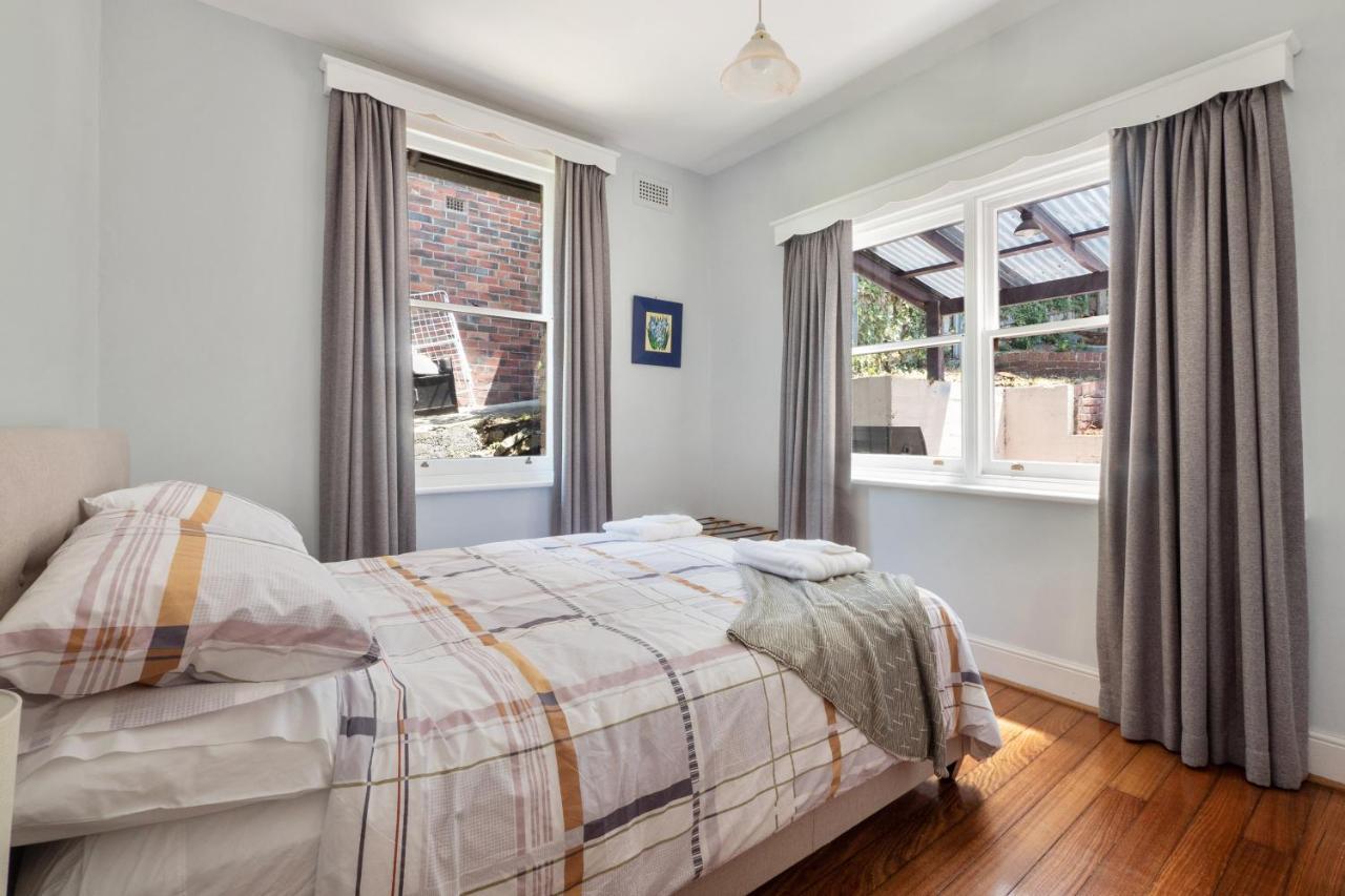הובארט Warwick St Retreat! 3 Bedroom House With Parking מראה חיצוני תמונה